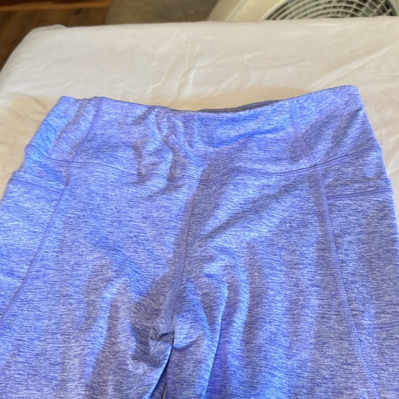 Avia leggings size medium or 8-10. Lavender no flaws. - Picture 3 of 5